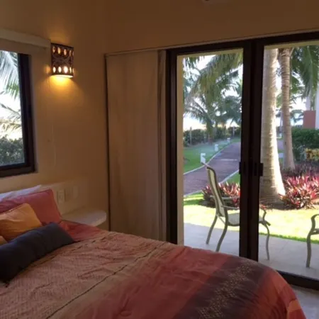 LUXURY 3br BEACH FRONT VACATION PROPERTIES
