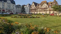 2 Pièces Cabourg Grand Hôtel à Côté de la Plage Situation Exceptionnelle