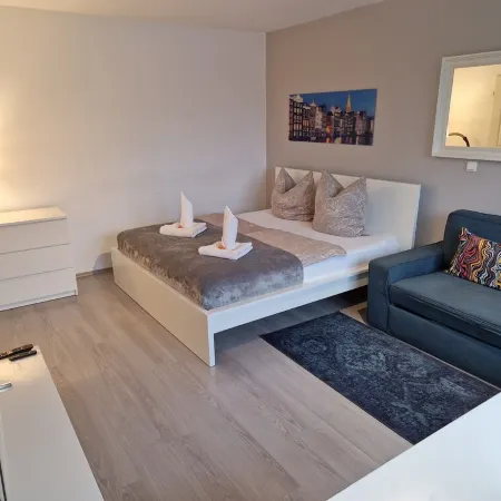 Beautiful studio apartment only 20 minutes from the center of Munich
