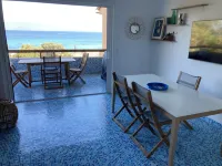 Duplex terrace with sea view 3 minutes' walk from the most beautiful beaches
