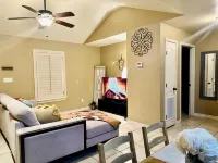 Western Style - 2 bed/1 bath - RATED 5 STARS Hotels near Thairapy Studio