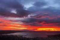 Cosy Self-contained Studio with Panoramic Views