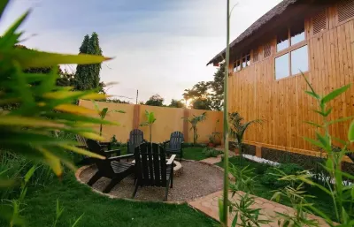 The Wooden House Hotels in 