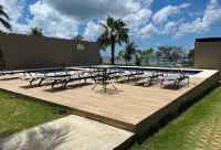 Seabreeze Deck12 Luxury Oceanfront Fully Equipped