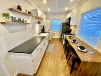 Freshly Remodeled Modern Mountain Getaway, Central Location in Summit County