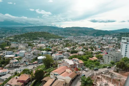 Luxury Penthouse in Astria Отели в г. Тегусигальпа