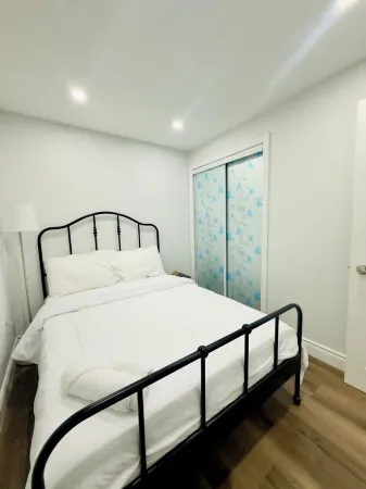 Comfort Quarters In Guelph! Your Cozy Home Away From Home. Отели рядом с достопримечательностью «Юниверсити оф Гвелф Арборетум»