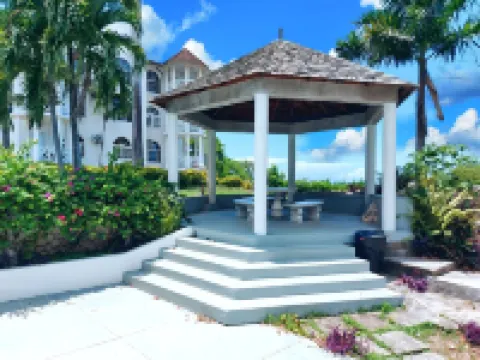 Central Ochi Studio!Alexa Smarthome +SeaViews+2pools