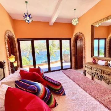 Penthouse in Yelapa, Brand New and Luxurious Casa, Sleeps 8 very comfortably