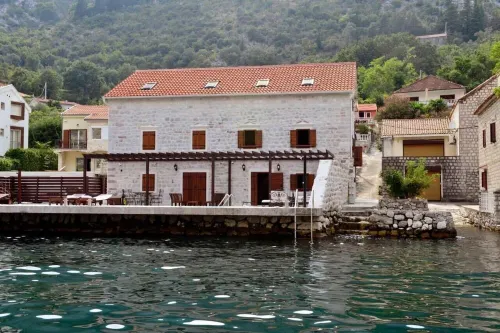 3 Bedroom House on Sea