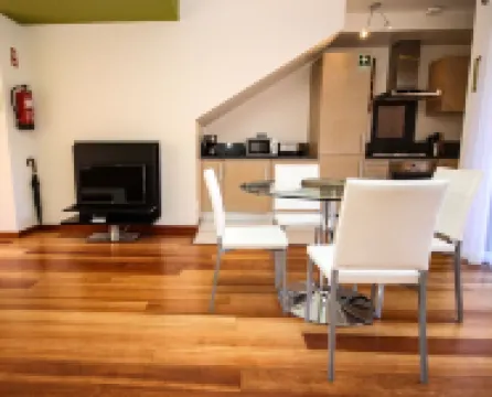 LUXURY APARTMENT - T2 pool view - PRAIA DA LUZ