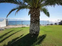 Villa Mary in Pula: exclusive location with private access to the beach Hotels in Perd'e Sali