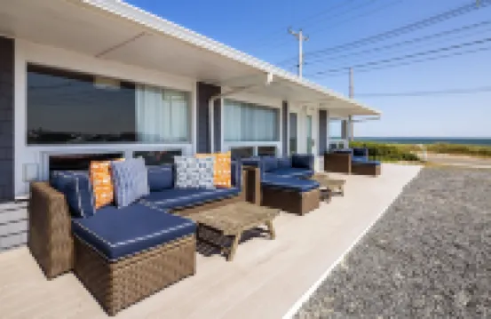 Breakwater Hotel