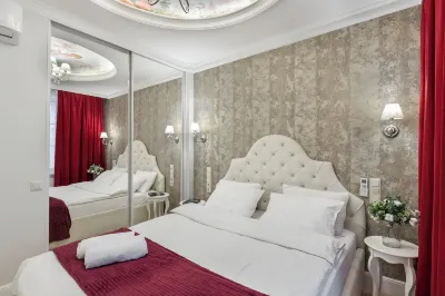 Designer Apartments Near Dana Mall Hotel a 