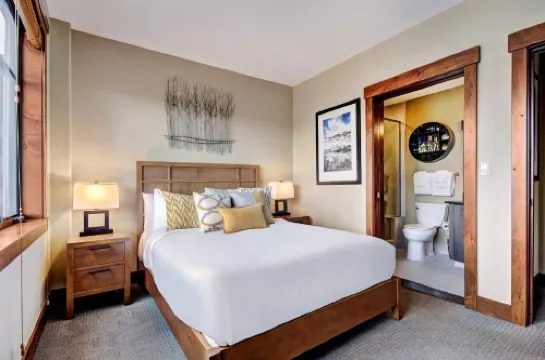 At Base of Peak 8, Steps from Winter Activities 3 Bedroom Condo by RedAwning