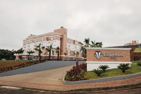 Hotel Kindermann Chapecó - Hotel Novo Отели в г. Шапеко