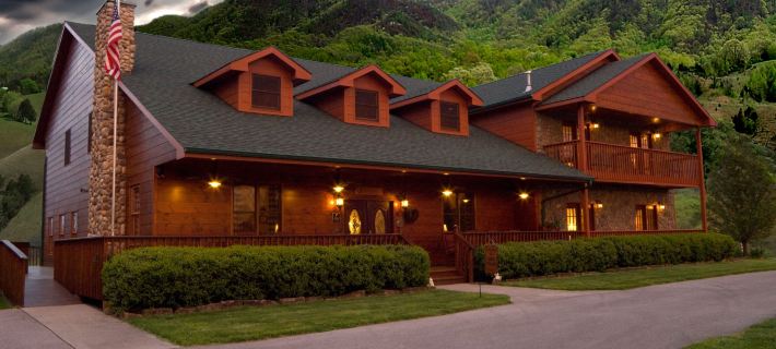 Berry Springs Lodge Hotels in Sevierville
