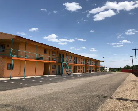 Royal Inn Borger Отели в г. Борджер