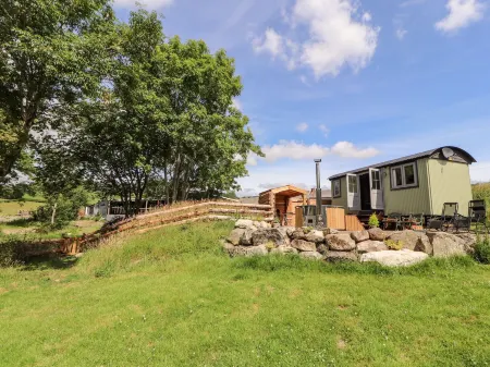 The Moorhen Retreat Отели в г. Освестри