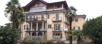 Hotel Azalea - 3-Star