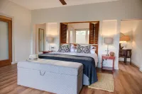 Ghost Mountain Inn Hotels in Mkuze