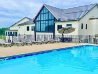 Hershey Farm Resort - Pools
