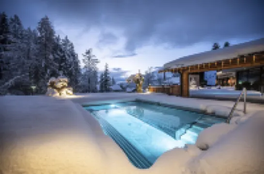 Waldrast - Forestside Living