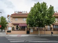 Las Abadías Hotels near Albarregas Roman bridge