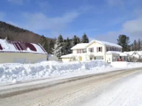 Mountain Treasure Bed and Breakfast Hotéis em Windham