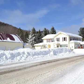 Mountain Treasure Bed and Breakfast