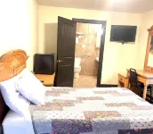 The Oasis Extended Stay - 2-Star