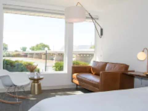 Skyfall Guestrooms Hotels in Green River