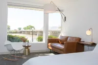 Skyfall Guestrooms Hotels in Green River