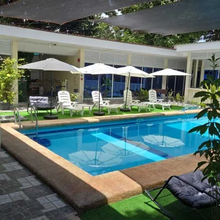 Mangotree Apartel & Resor