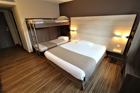 Ekho Hotel Grenoble Nord Saint Egrève Отели в г. Сент-Эгрев