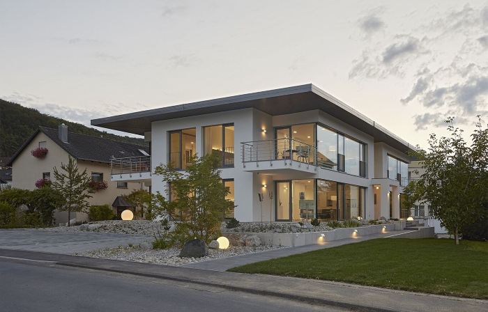 Lumina Apartments