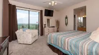 Phoenix IV by Brett Robinson Vacations Hotels in Orange Beach