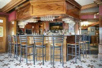 Winthrop Arms Hotel Restaurant Logan Airport - Ocean View
