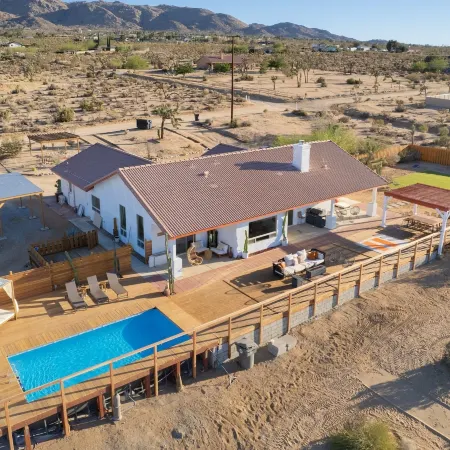 Rancho Nopales Jt - Pool, Hot Tub, Hammocks, Fast Wifi + Views! 4 Bedroom Home by RedAwning