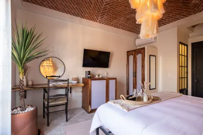 Holt Hotel del Pueblito فنادق في 