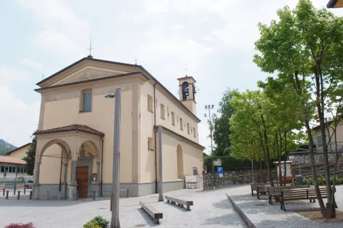 Albergo Milano Hotels in Bossico