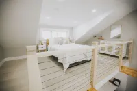 Stunning and Cozy loft apartment in kingston . Hotels in Ulster