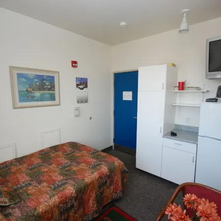 Ingra House Hotel