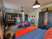 Work/Play Base: Park Free, 10mins DTWN, Fast WiFi Các khách sạn gần Marygrove College