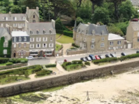 Hôtel Aux Tamaris - Vue Mer Hotels in Roscoff
