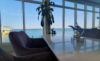 Dolphin Beach Resort