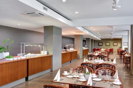 Pärnu Hotel Отели в г. Пярну