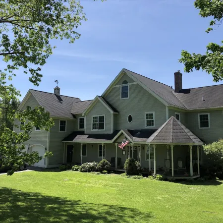 High Hill Inn