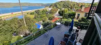 Lagoon Lodge - Scenic