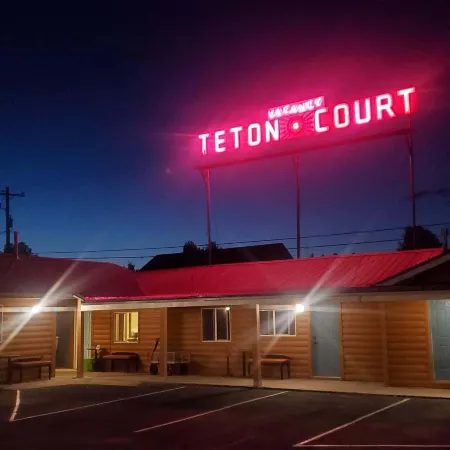 Teton Court Motel